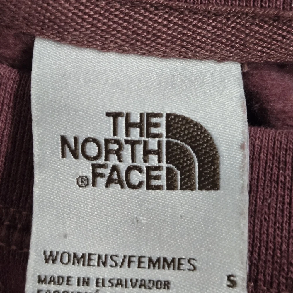 The North Face Women's Maroon Sweatshirt Small